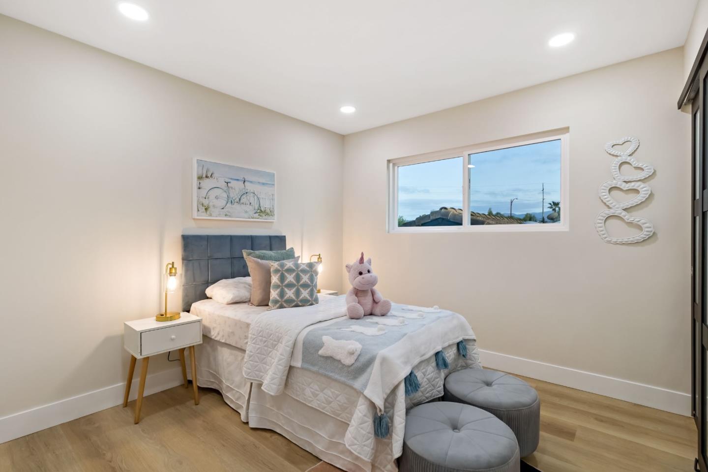 Detail Gallery Image 24 of 63 For 5362 Ayrshire Dr, San Jose,  CA 95118 - 4 Beds | 2/1 Baths