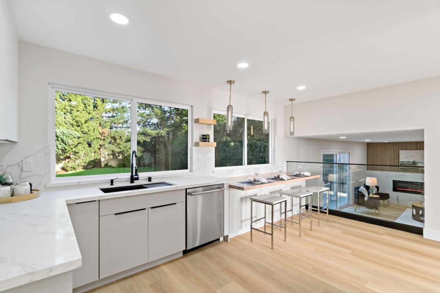 Detail Gallery Image 6 of 63 For 5362 Ayrshire Dr, San Jose,  CA 95118 - 4 Beds | 2/1 Baths