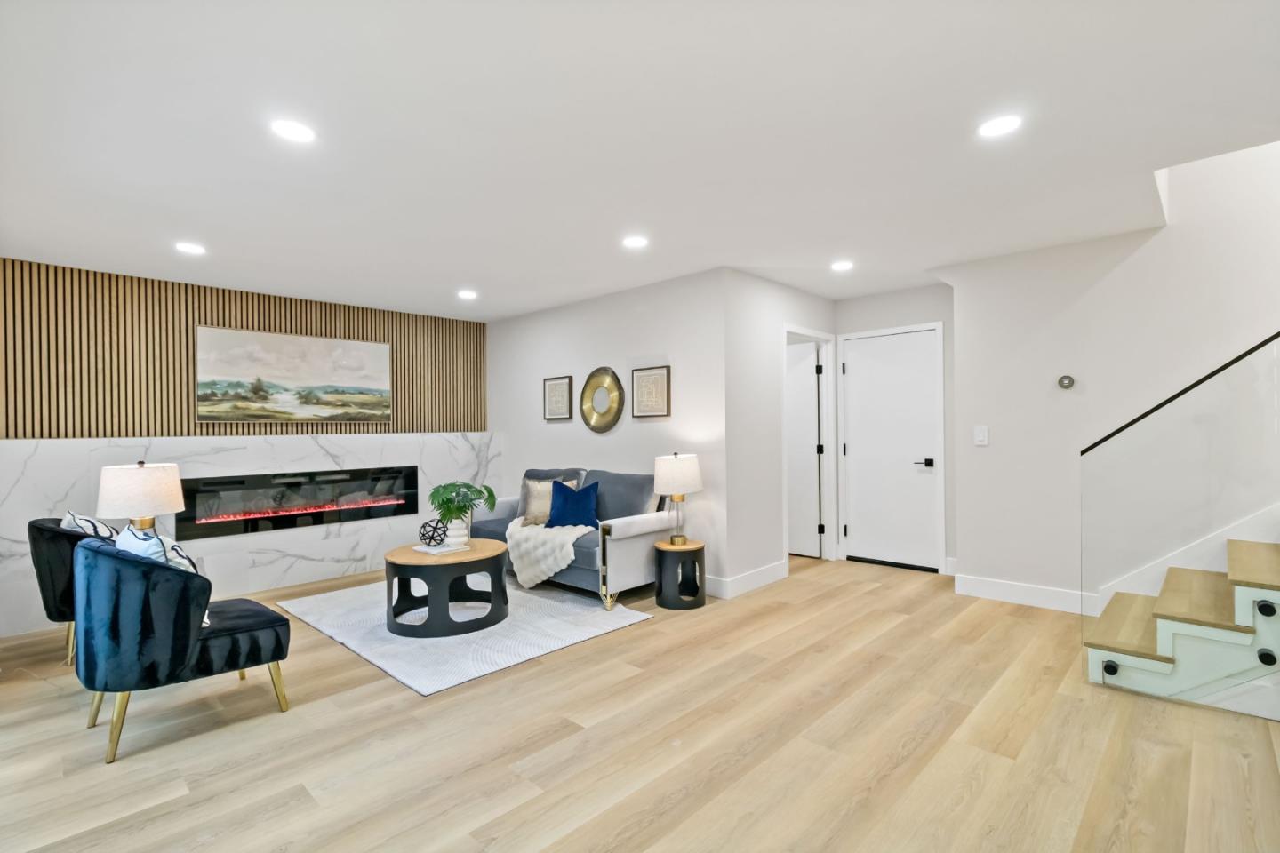 Detail Gallery Image 8 of 63 For 5362 Ayrshire Dr, San Jose,  CA 95118 - 4 Beds | 2/1 Baths