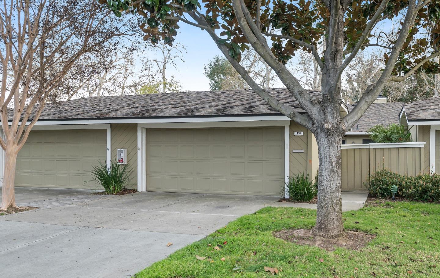 Detail Gallery Image 2 of 21 For 1134 Holly Oak Cir, San Jose,  CA 95120 - 3 Beds | 2 Baths