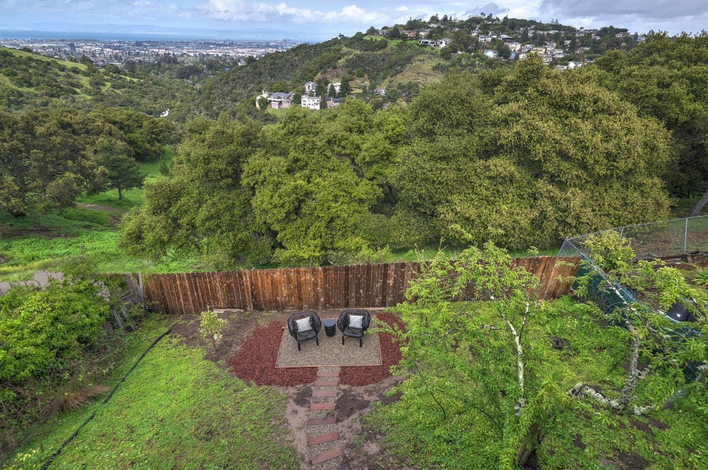 Detail Gallery Image 21 of 24 For 3414 Beresford Ave, Belmont,  CA 94002 - 4 Beds | 2 Baths