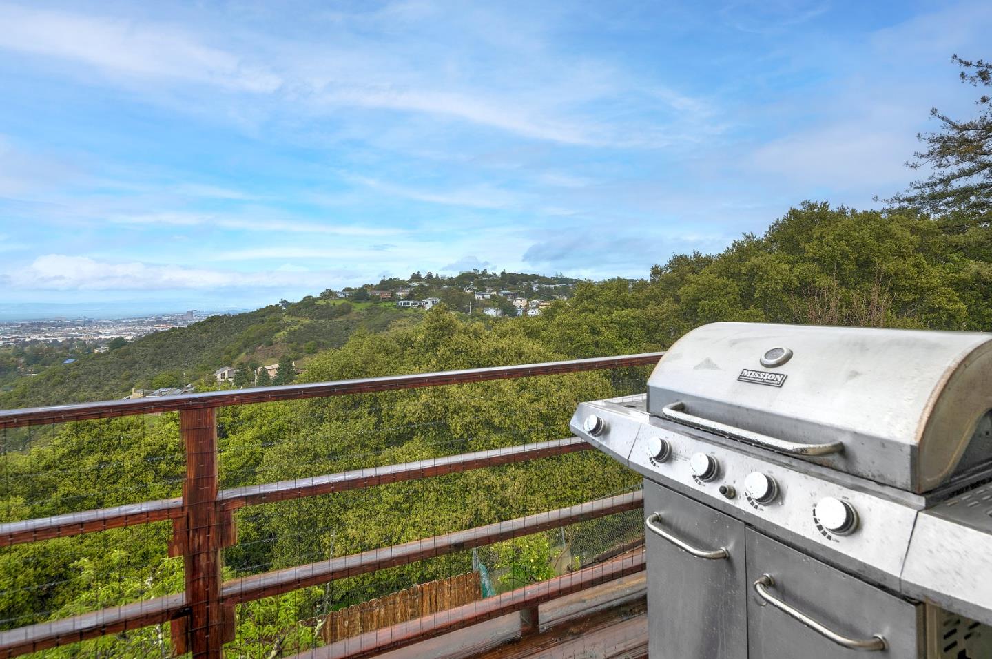 Detail Gallery Image 22 of 24 For 3414 Beresford Ave, Belmont,  CA 94002 - 4 Beds | 2 Baths