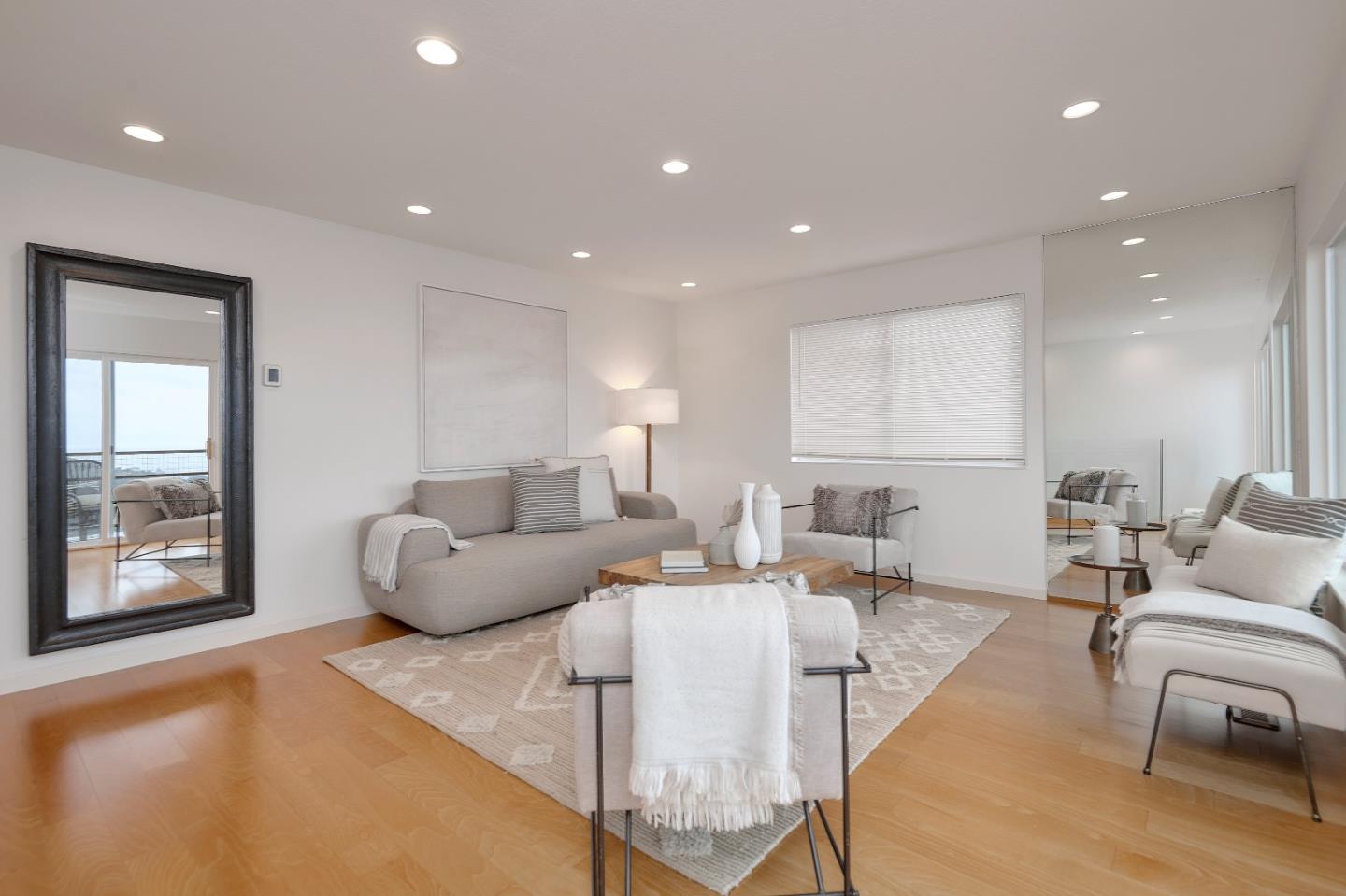 Detail Gallery Image 5 of 24 For 3414 Beresford Ave, Belmont,  CA 94002 - 4 Beds | 2 Baths
