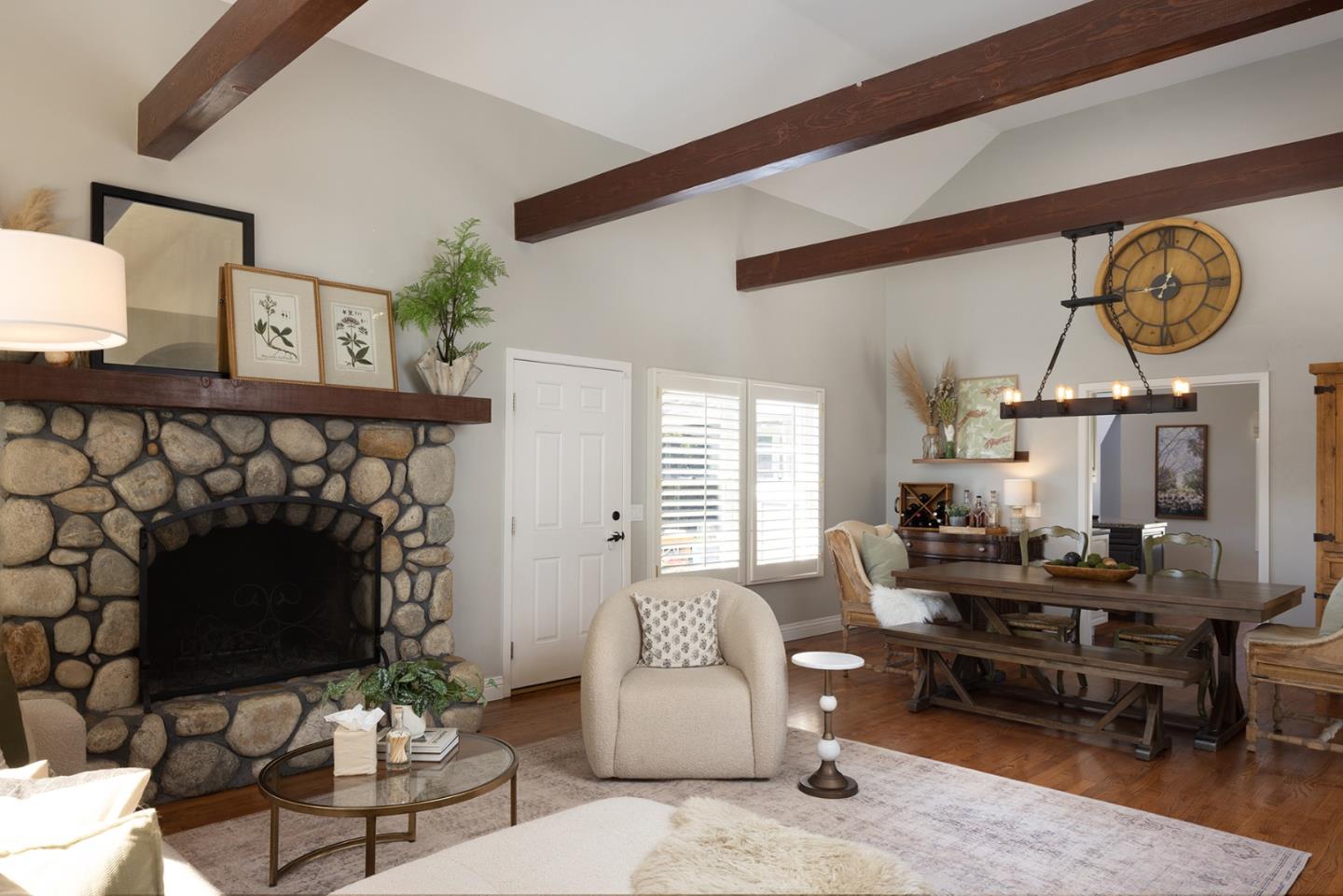 Detail Gallery Image 10 of 42 For 929 W Carmel Valley Rd, Carmel Valley,  CA 93924 - 4 Beds | 2/1 Baths