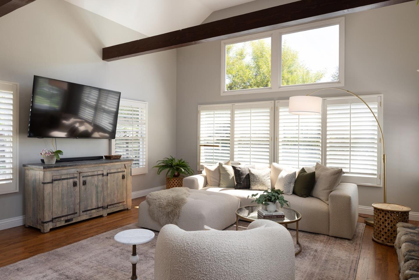 Detail Gallery Image 11 of 42 For 929 W Carmel Valley Rd, Carmel Valley,  CA 93924 - 4 Beds | 2/1 Baths