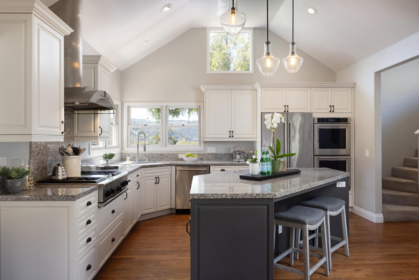 Detail Gallery Image 13 of 42 For 929 W Carmel Valley Rd, Carmel Valley,  CA 93924 - 4 Beds | 2/1 Baths
