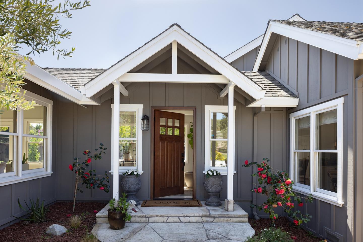 Detail Gallery Image 3 of 42 For 929 W Carmel Valley Rd, Carmel Valley,  CA 93924 - 4 Beds | 2/1 Baths