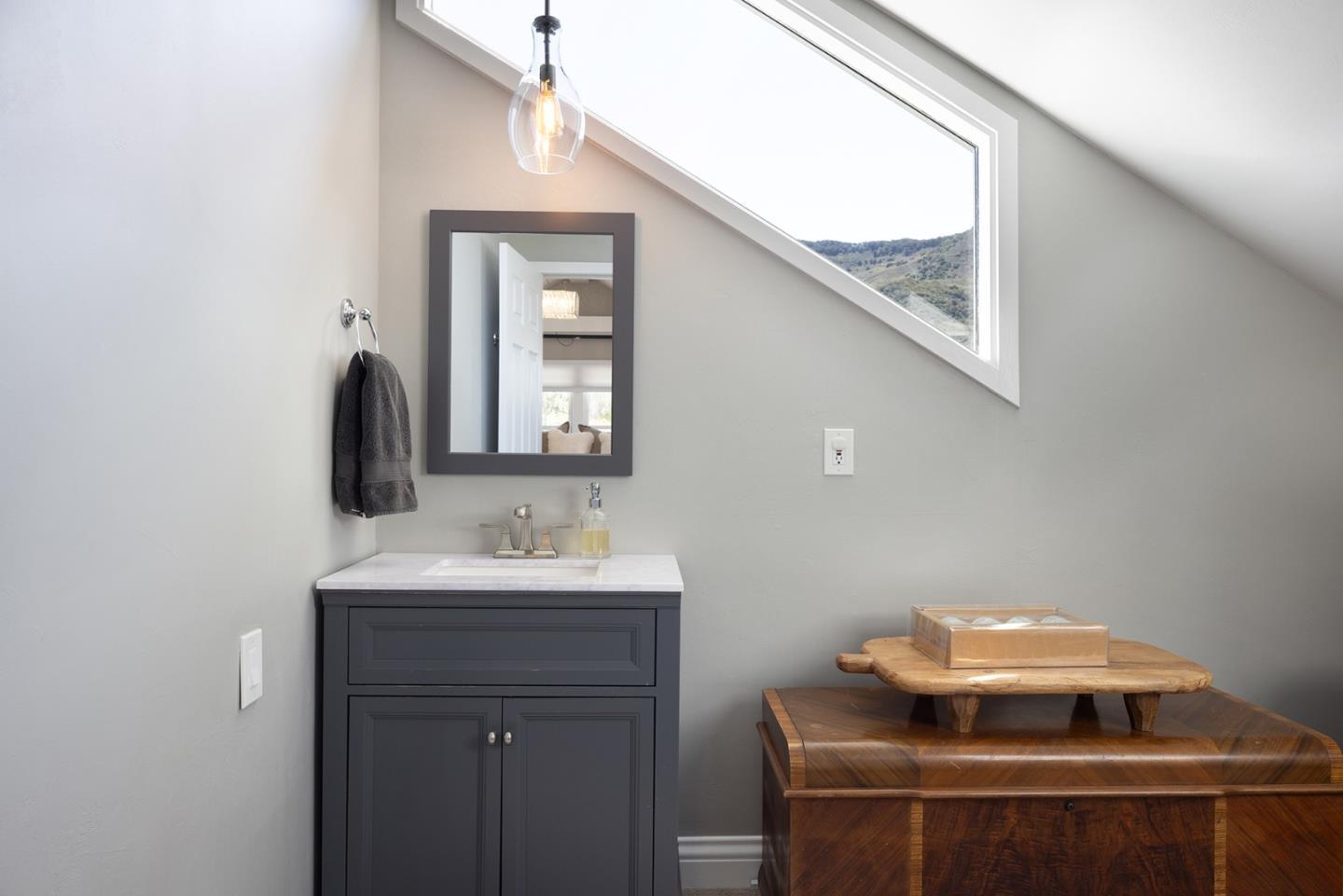 Detail Gallery Image 33 of 42 For 929 W Carmel Valley Rd, Carmel Valley,  CA 93924 - 4 Beds | 2/1 Baths