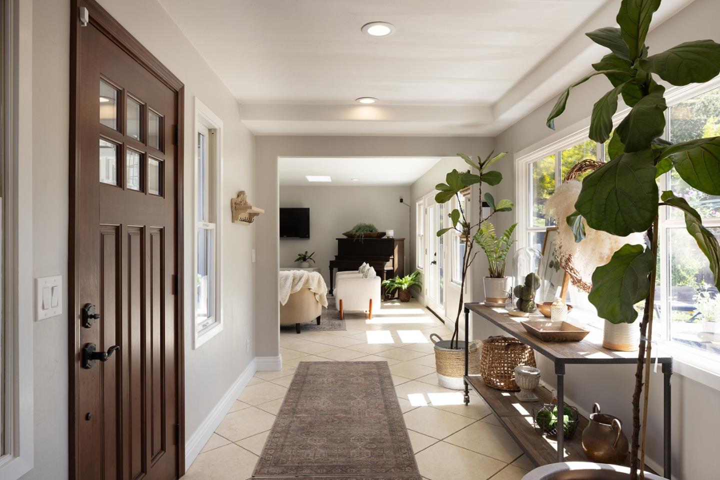 Detail Gallery Image 6 of 42 For 929 W Carmel Valley Rd, Carmel Valley,  CA 93924 - 4 Beds | 2/1 Baths