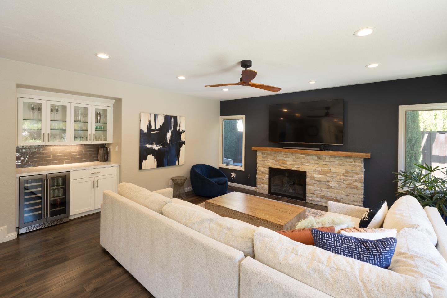 Detail Gallery Image 12 of 41 For 92 Hillview Dr, Danville,  CA 94506 - 5 Beds | 3 Baths