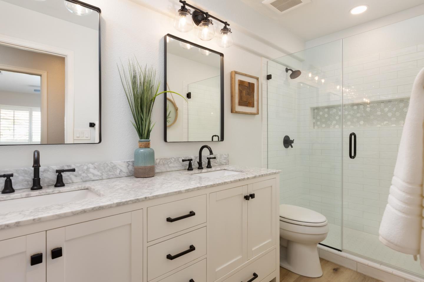 Detail Gallery Image 18 of 41 For 92 Hillview Dr, Danville,  CA 94506 - 5 Beds | 3 Baths