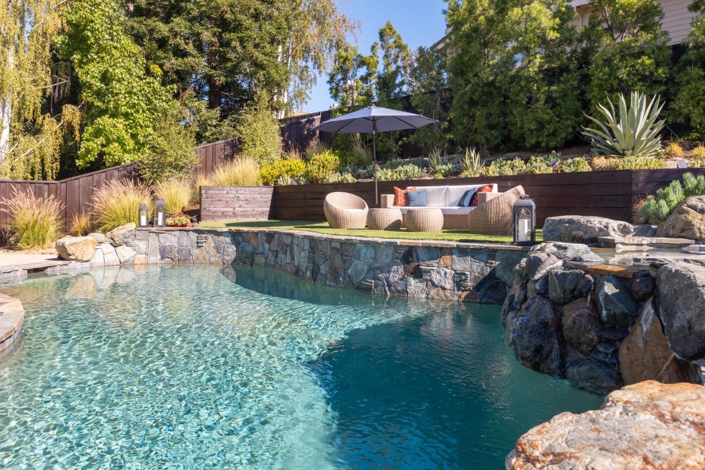 Detail Gallery Image 33 of 41 For 92 Hillview Dr, Danville,  CA 94506 - 5 Beds | 3 Baths