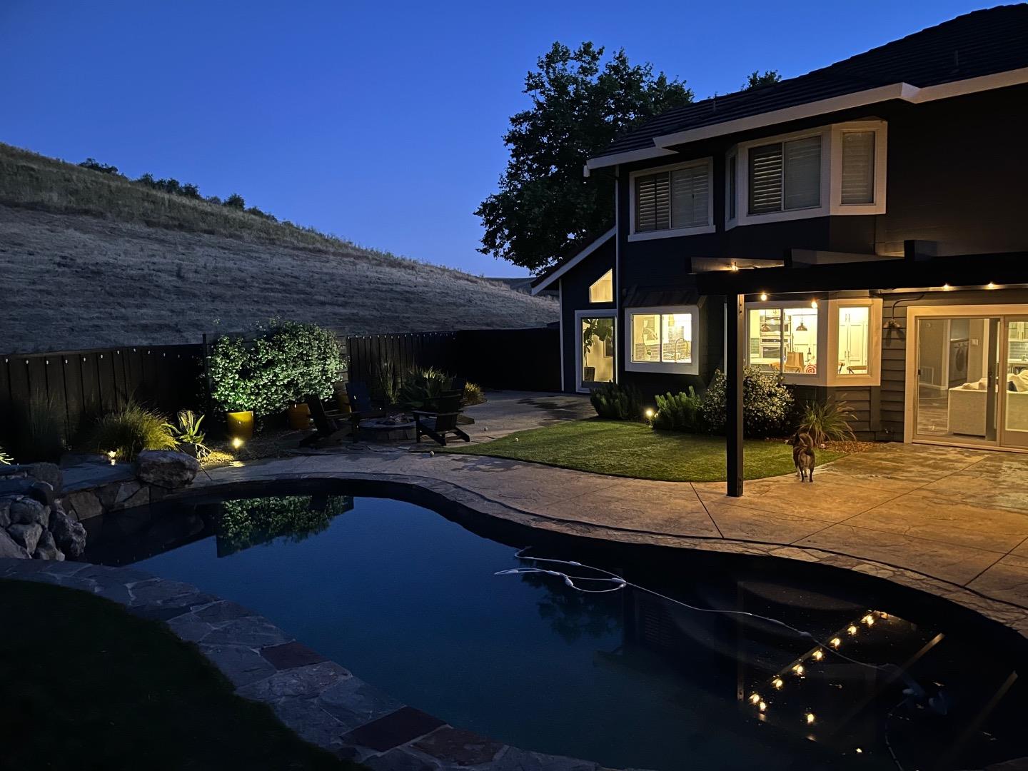 Detail Gallery Image 38 of 41 For 92 Hillview Dr, Danville,  CA 94506 - 5 Beds | 3 Baths