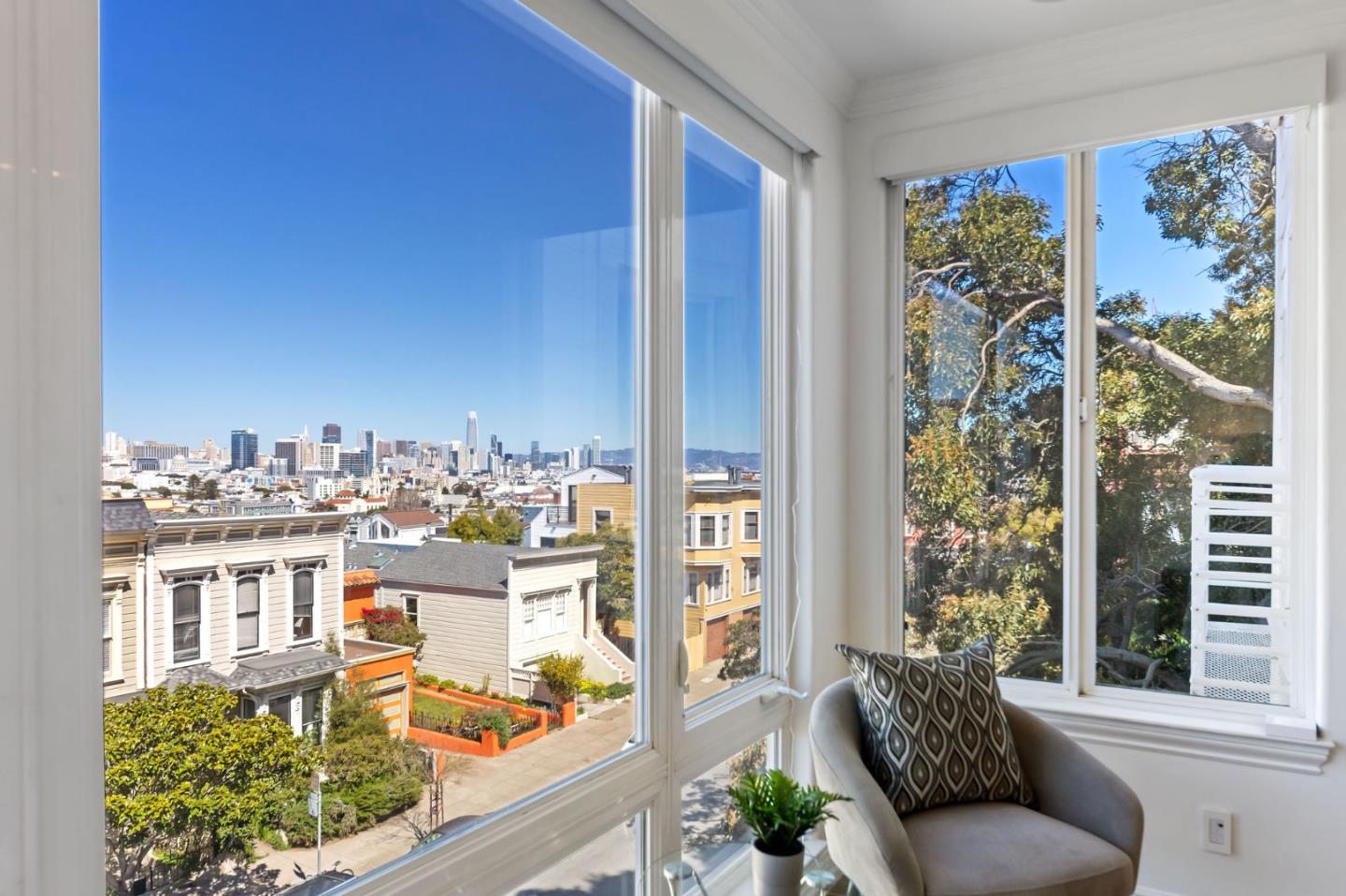 Detail Gallery Image 63 of 95 For 3941 19th St, San Francisco,  CA 94114 - 3 Beds | 2/1 Baths