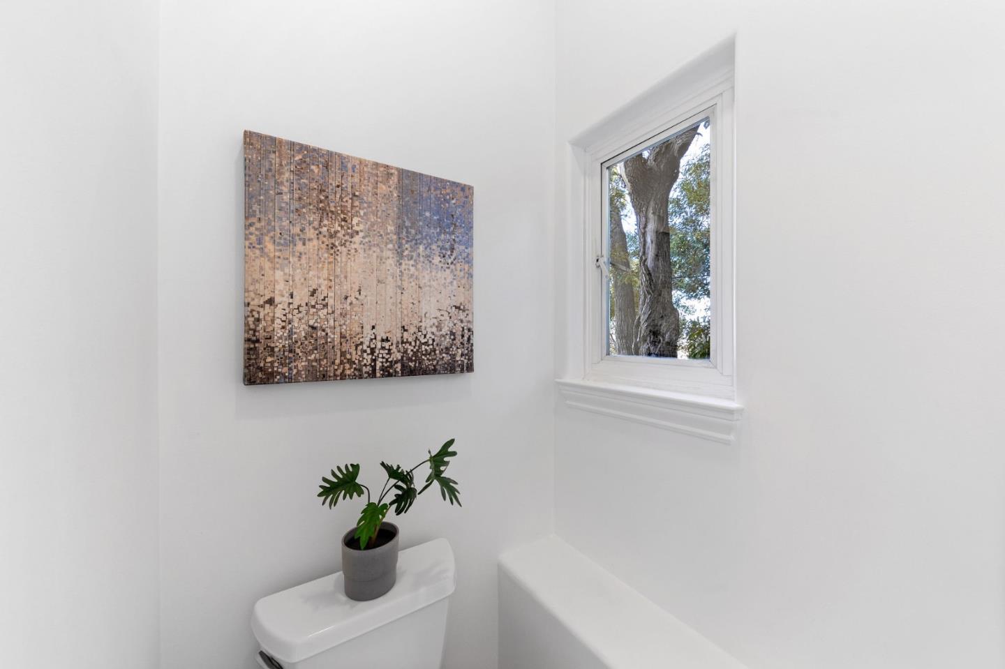 Detail Gallery Image 65 of 95 For 3941 19th St, San Francisco,  CA 94114 - 3 Beds | 2/1 Baths