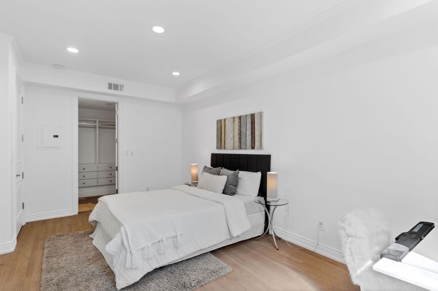 Detail Gallery Image 81 of 95 For 3941 19th St, San Francisco,  CA 94114 - 3 Beds | 2/1 Baths