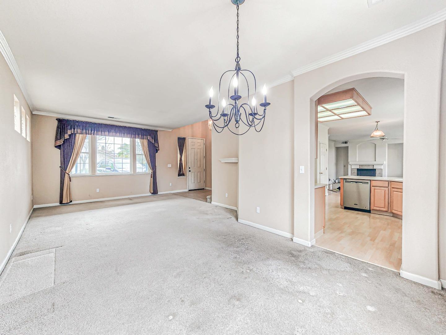Detail Gallery Image 16 of 42 For 2613 Ashbrook Dr, Modesto,  CA 95355 - 5 Beds | 3 Baths