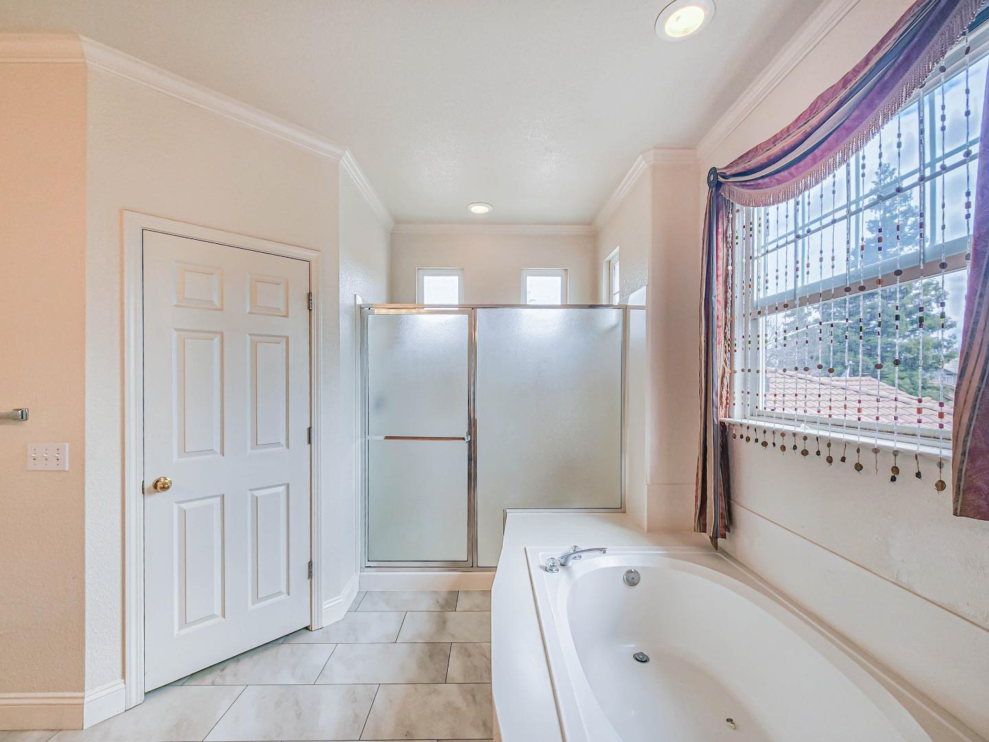 Detail Gallery Image 29 of 42 For 2613 Ashbrook Dr, Modesto,  CA 95355 - 5 Beds | 3 Baths