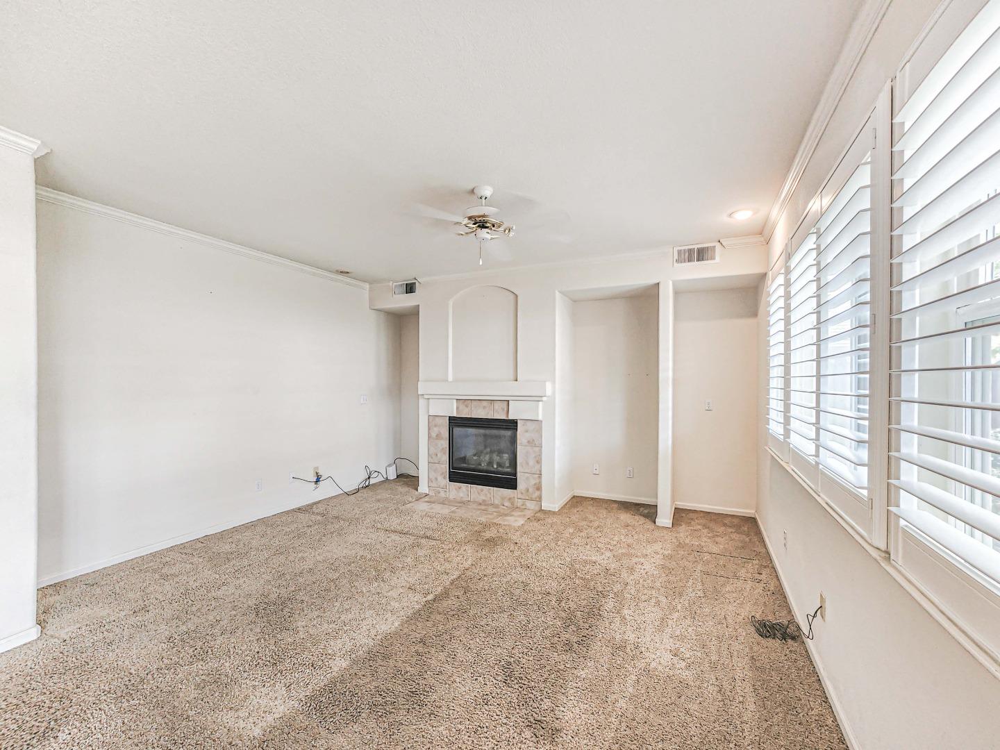 Detail Gallery Image 9 of 42 For 2613 Ashbrook Dr, Modesto,  CA 95355 - 5 Beds | 3 Baths