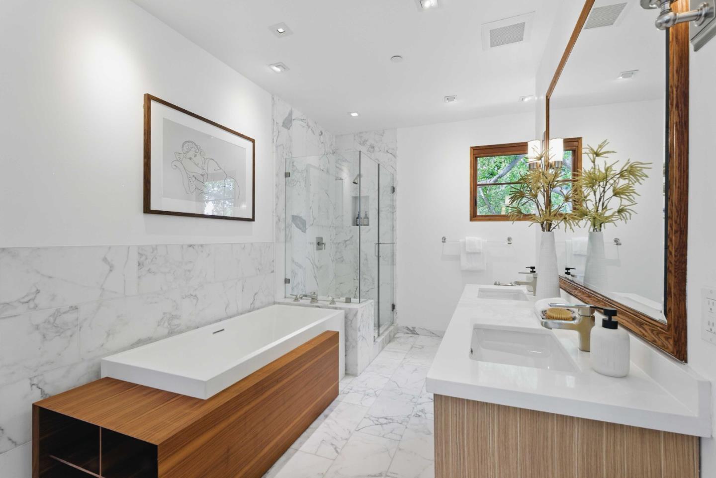 Detail Gallery Image 26 of 43 For 642 Middlefield Rd, Palo Alto,  CA 94301 - 4 Beds | 3 Baths