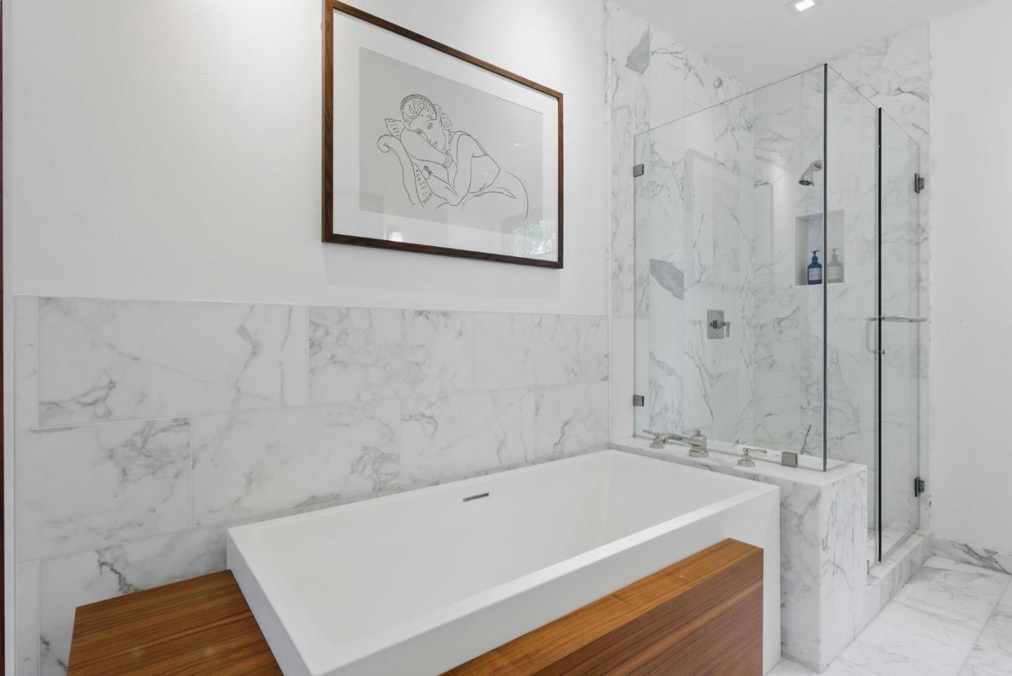 Detail Gallery Image 27 of 43 For 642 Middlefield Rd, Palo Alto,  CA 94301 - 4 Beds | 3 Baths