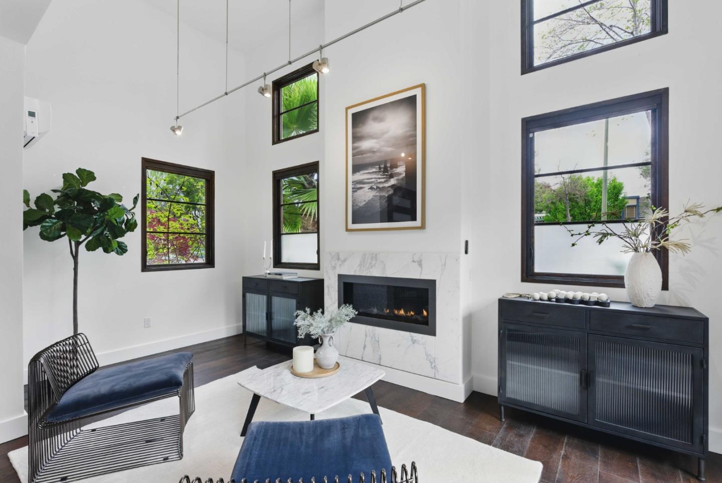 Detail Gallery Image 7 of 43 For 642 Middlefield Rd, Palo Alto,  CA 94301 - 4 Beds | 3 Baths