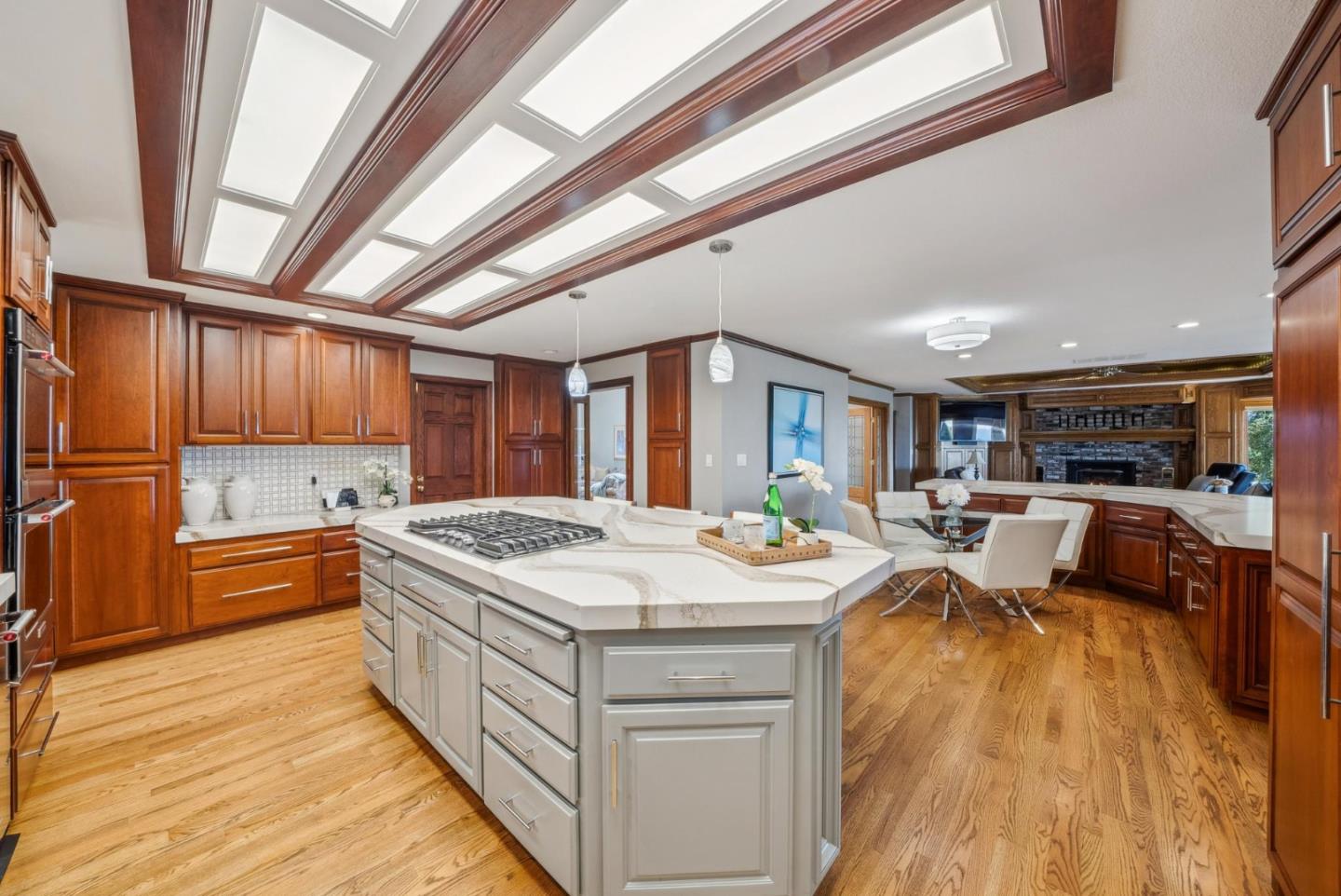 Detail Gallery Image 17 of 59 For 5 Ocean View Rd, Los Gatos,  CA 95033 - 3 Beds | 3 Baths