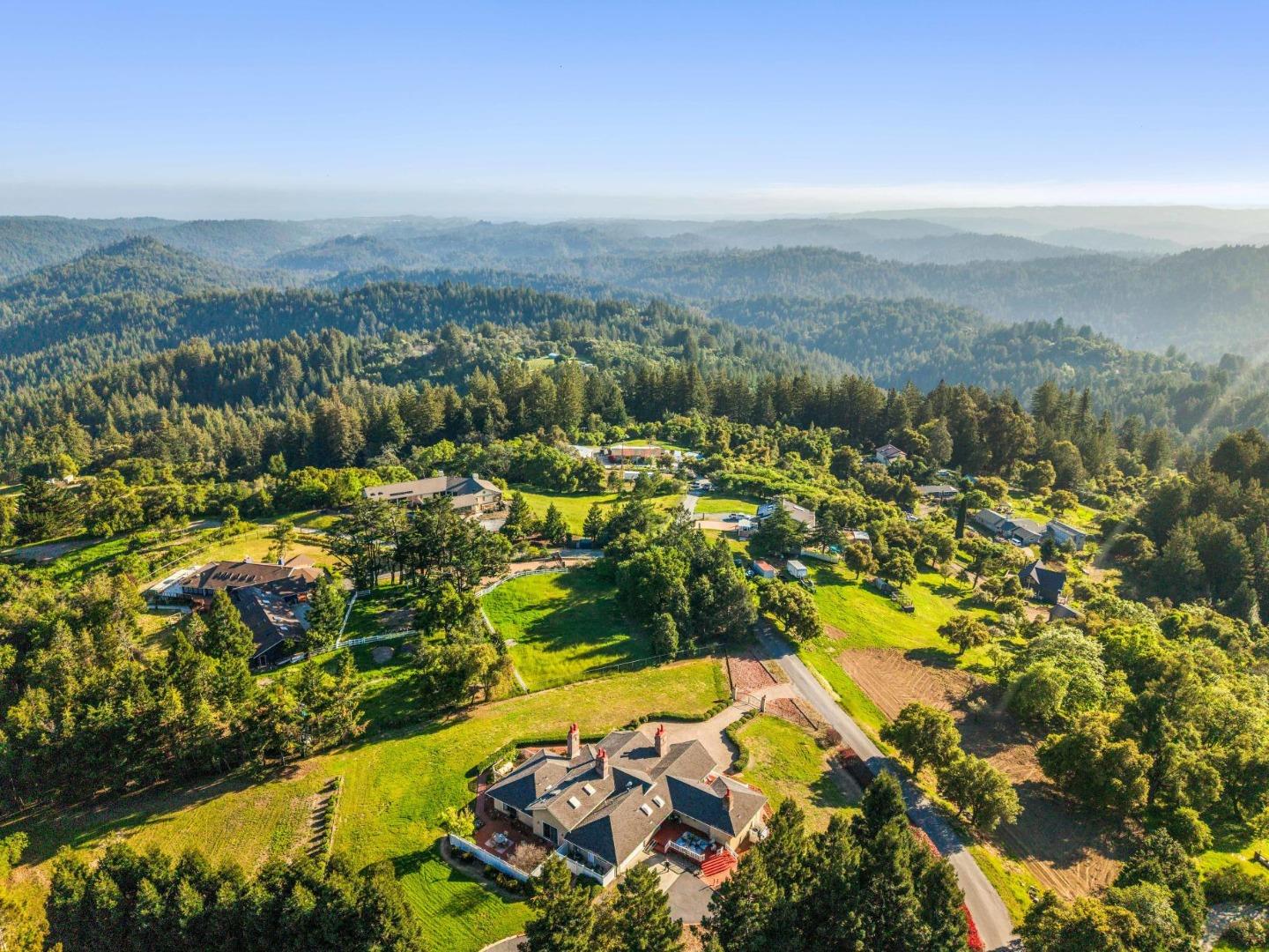 Detail Gallery Image 2 of 59 For 5 Ocean View Rd, Los Gatos,  CA 95033 - 3 Beds | 3 Baths
