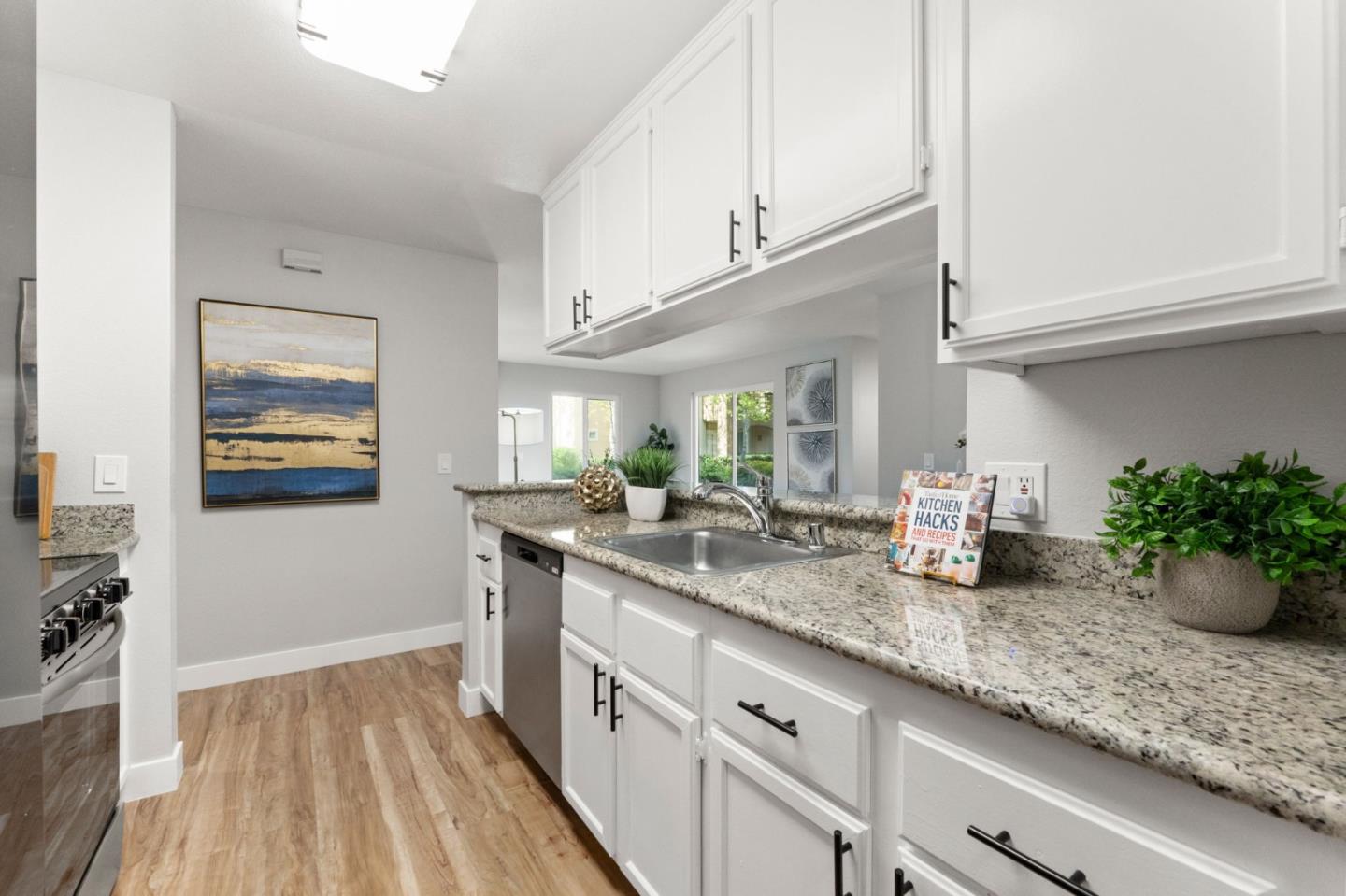 Detail Gallery Image 15 of 34 For 653 Encore, San Jose,  CA 95134 - 2 Beds | 2 Baths