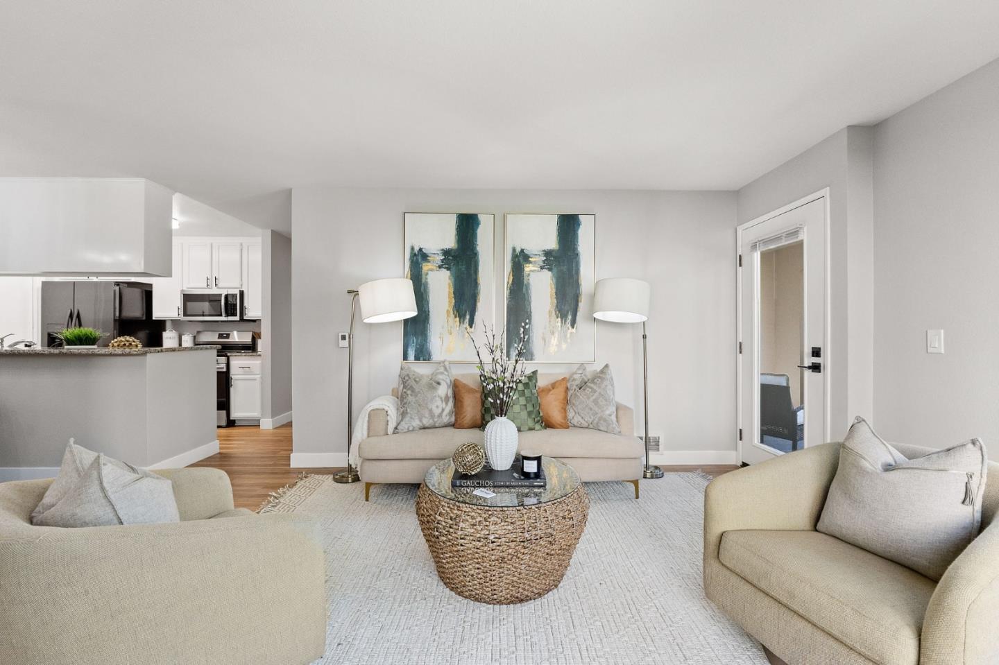Detail Gallery Image 3 of 34 For 653 Encore, San Jose,  CA 95134 - 2 Beds | 2 Baths