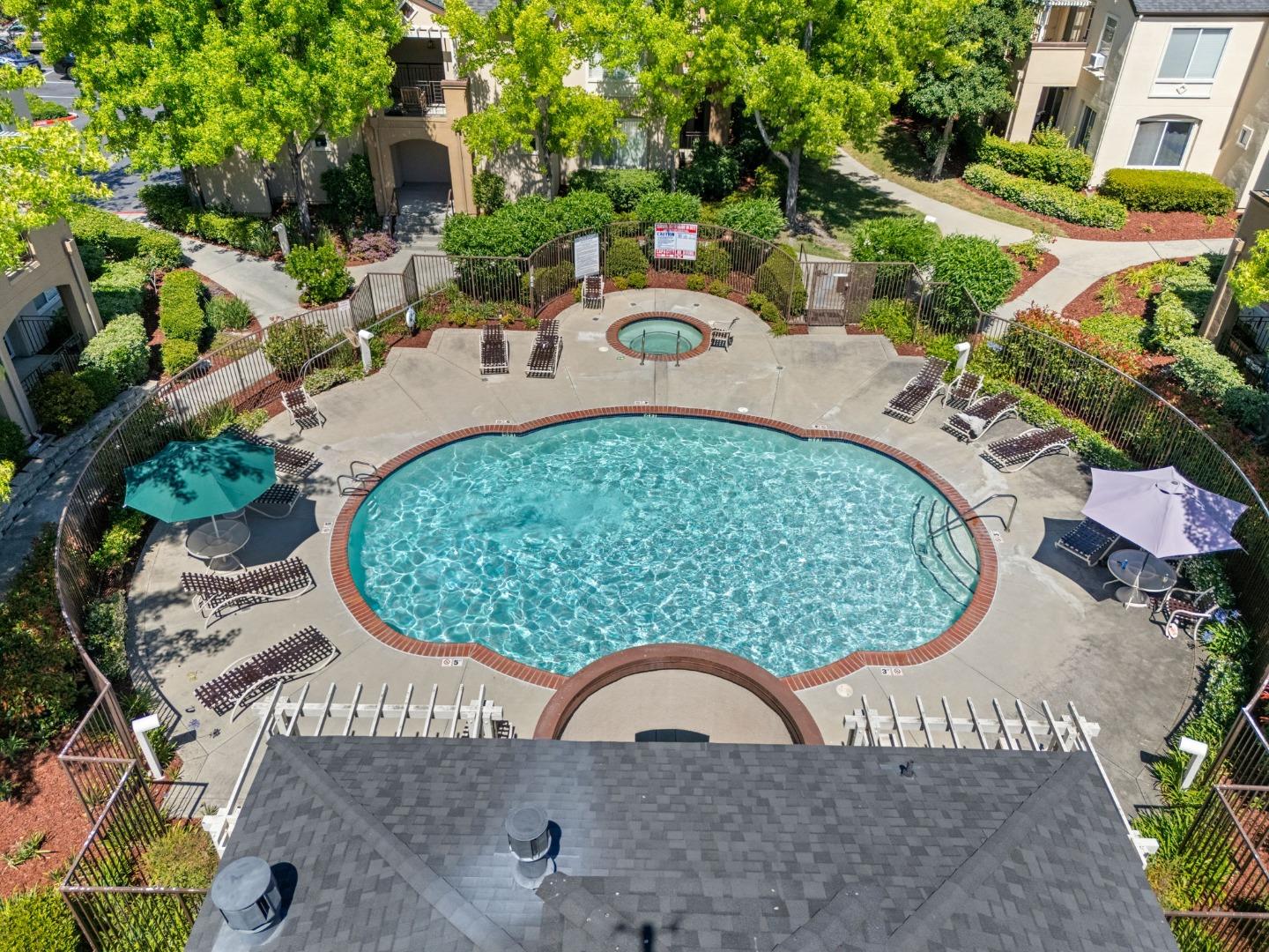 Detail Gallery Image 30 of 34 For 653 Encore, San Jose,  CA 95134 - 2 Beds | 2 Baths