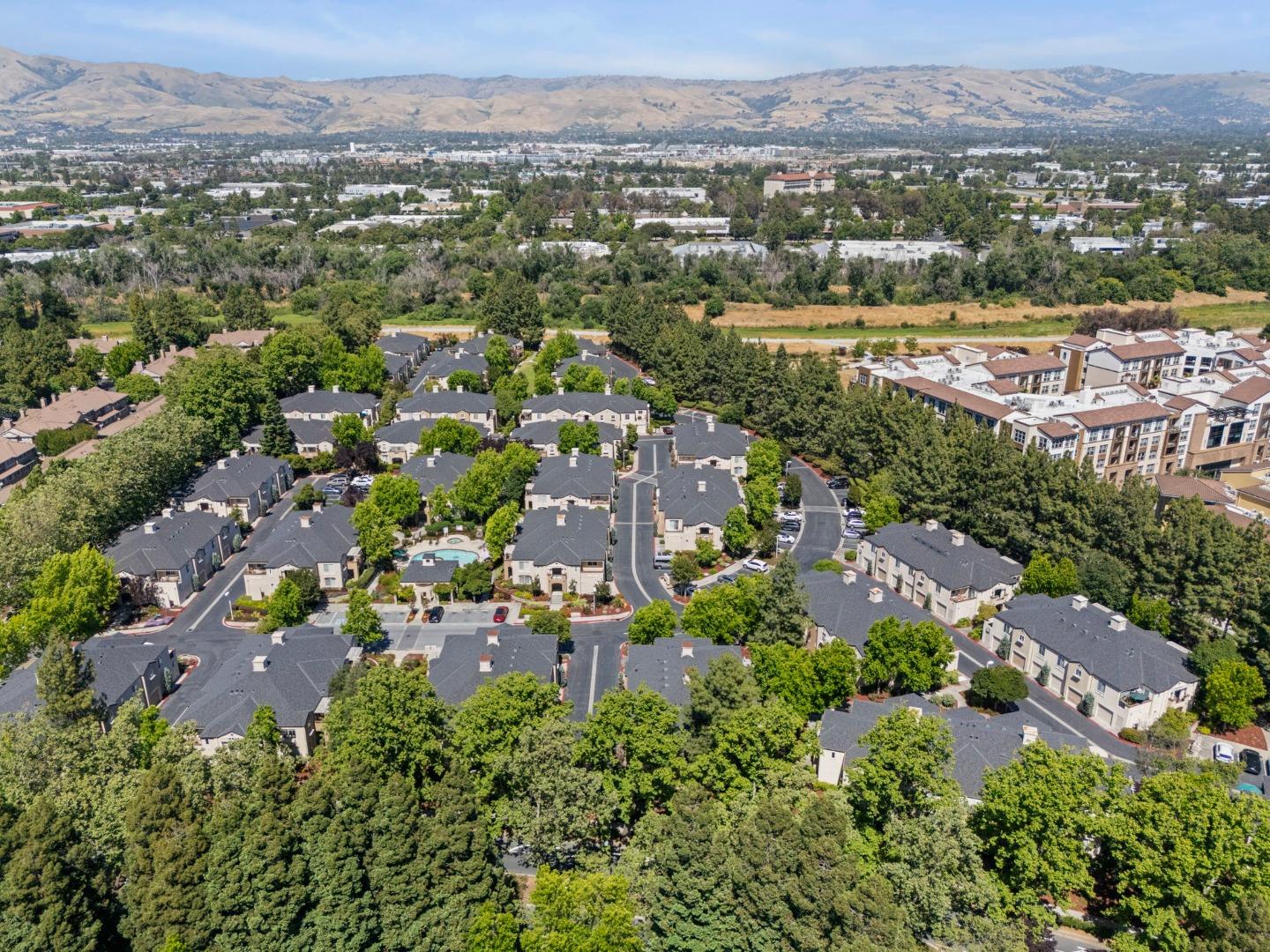 Detail Gallery Image 33 of 34 For 653 Encore, San Jose,  CA 95134 - 2 Beds | 2 Baths