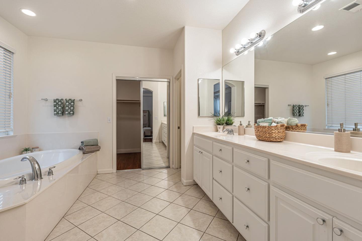 Detail Gallery Image 18 of 28 For 5637 Coloma Ct, Riverbank,  CA 95367 - 4 Beds | 2/1 Baths