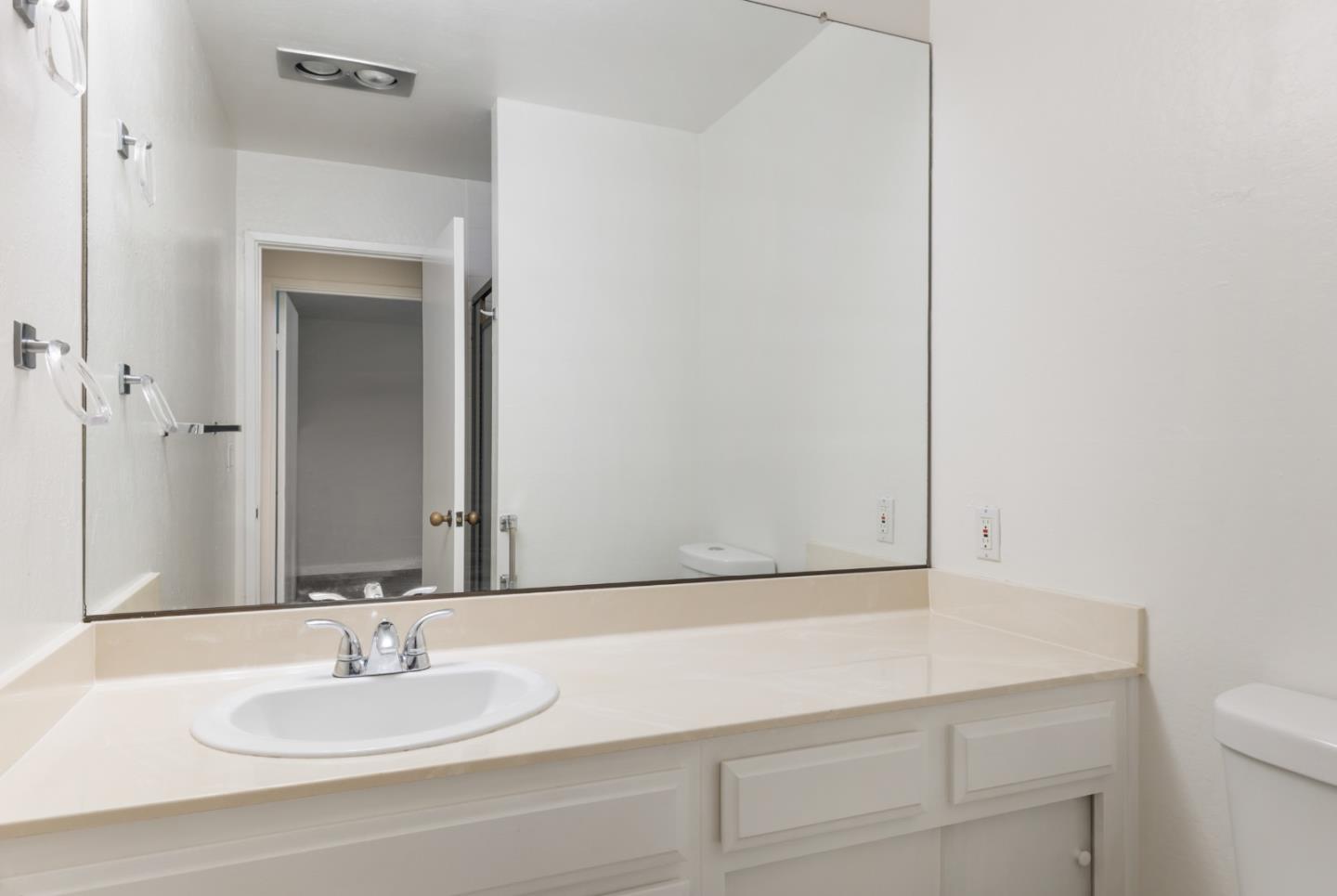 Detail Gallery Image 12 of 21 For 439 Alberto Way #A110,  Los Gatos,  CA 95032 - 2 Beds | 2 Baths