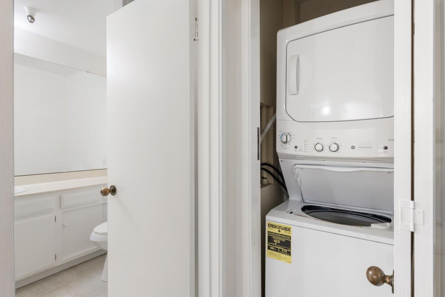 Detail Gallery Image 14 of 21 For 439 Alberto Way #A110,  Los Gatos,  CA 95032 - 2 Beds | 2 Baths