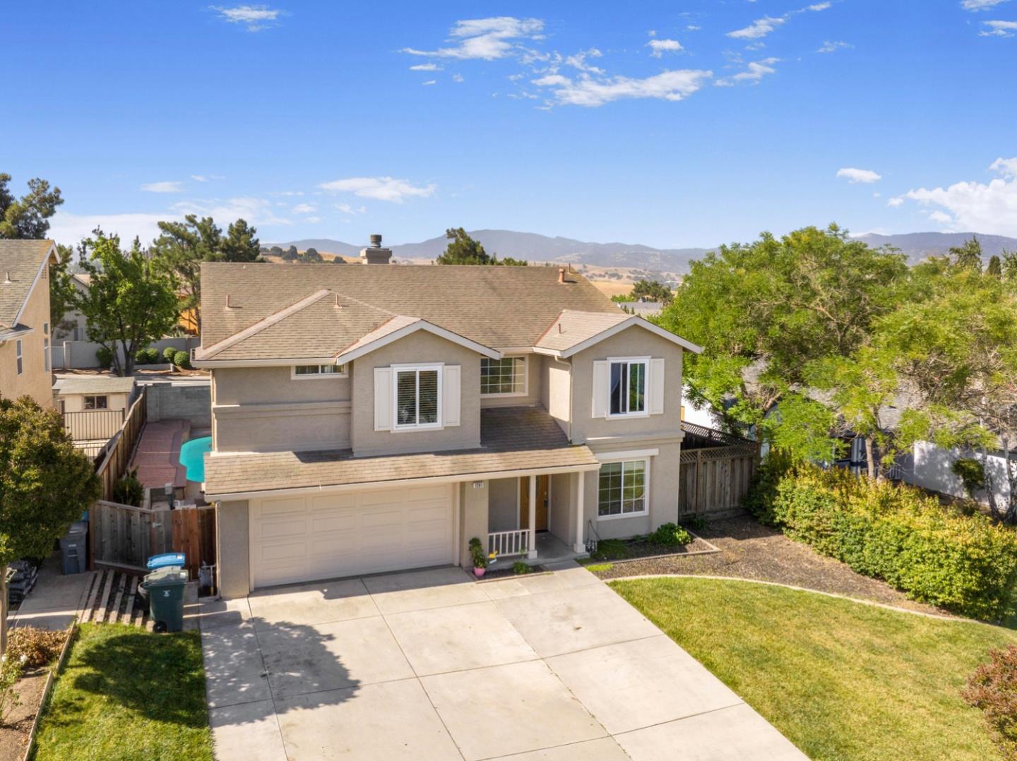 Detail Gallery Image 29 of 38 For 1261 Crestview Dr, Hollister,  CA 95023 - 5 Beds | 2/1 Baths
