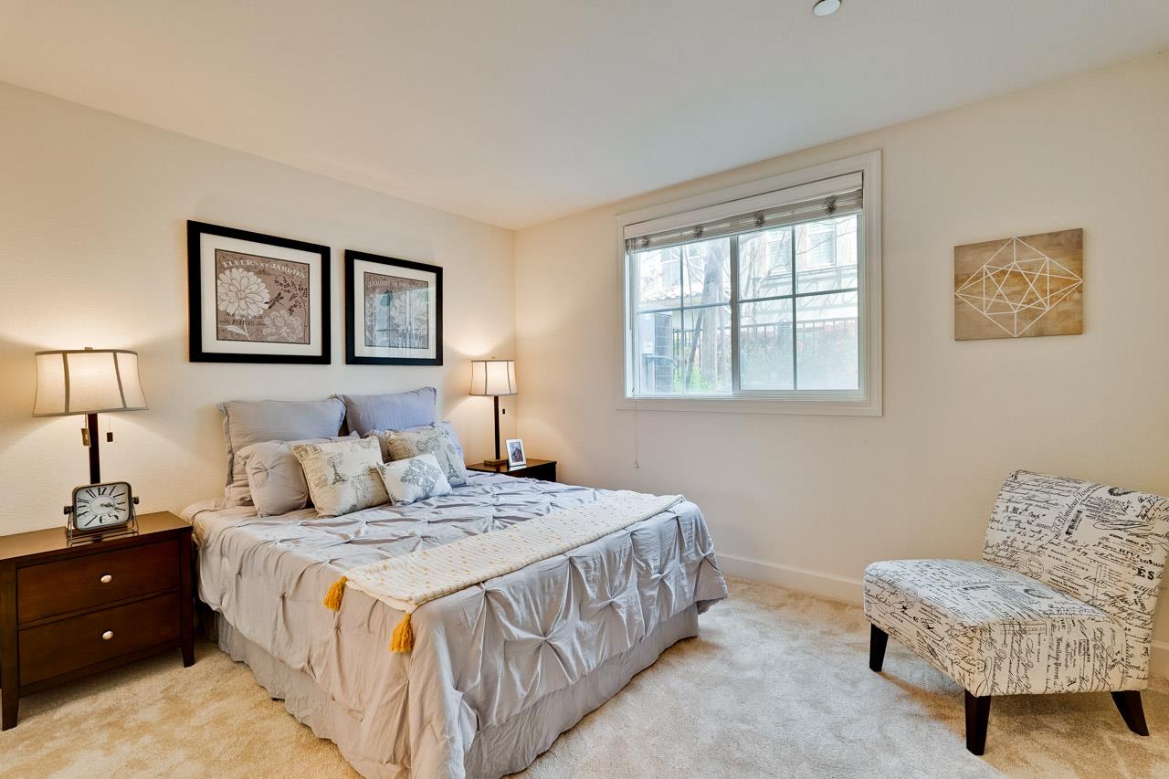 Detail Gallery Image 14 of 44 For 1009 Jena Ter, Sunnyvale,  CA 94089 - 4 Beds | 3/1 Baths