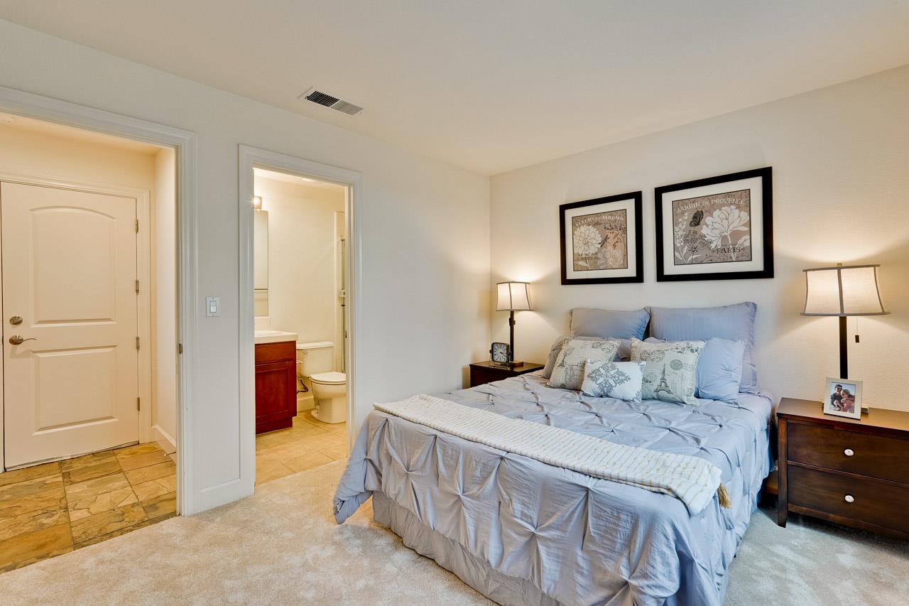 Detail Gallery Image 18 of 44 For 1009 Jena Ter, Sunnyvale,  CA 94089 - 4 Beds | 3/1 Baths