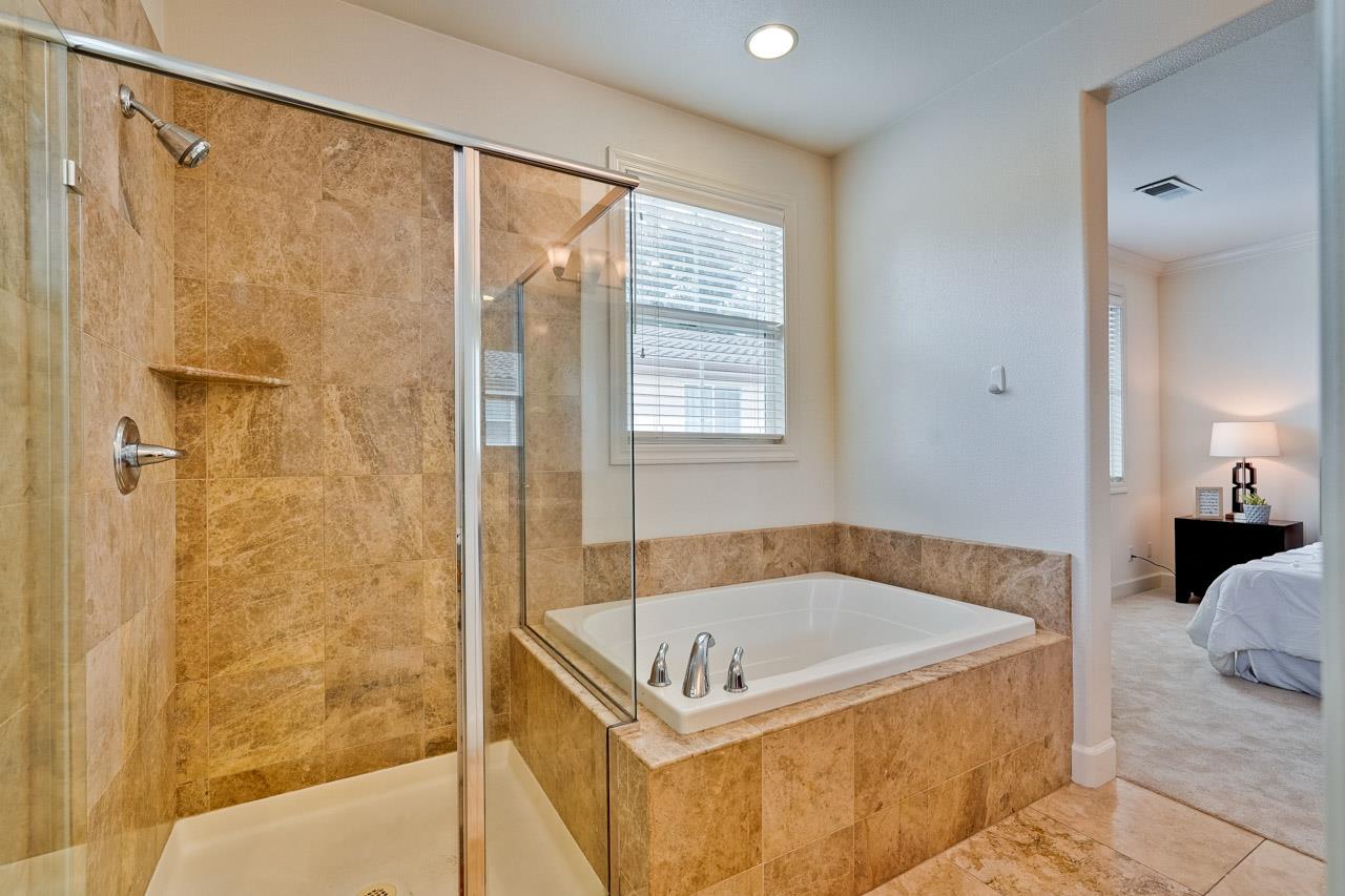 Detail Gallery Image 20 of 44 For 1009 Jena Ter, Sunnyvale,  CA 94089 - 4 Beds | 3/1 Baths