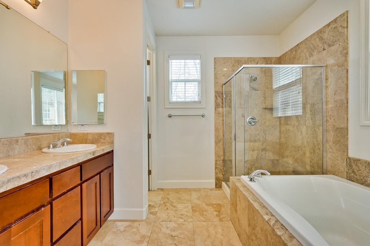 Detail Gallery Image 21 of 44 For 1009 Jena Ter, Sunnyvale,  CA 94089 - 4 Beds | 3/1 Baths