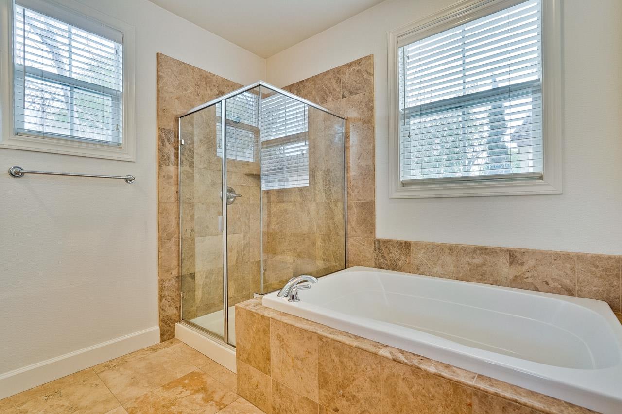 Detail Gallery Image 22 of 44 For 1009 Jena Ter, Sunnyvale,  CA 94089 - 4 Beds | 3/1 Baths