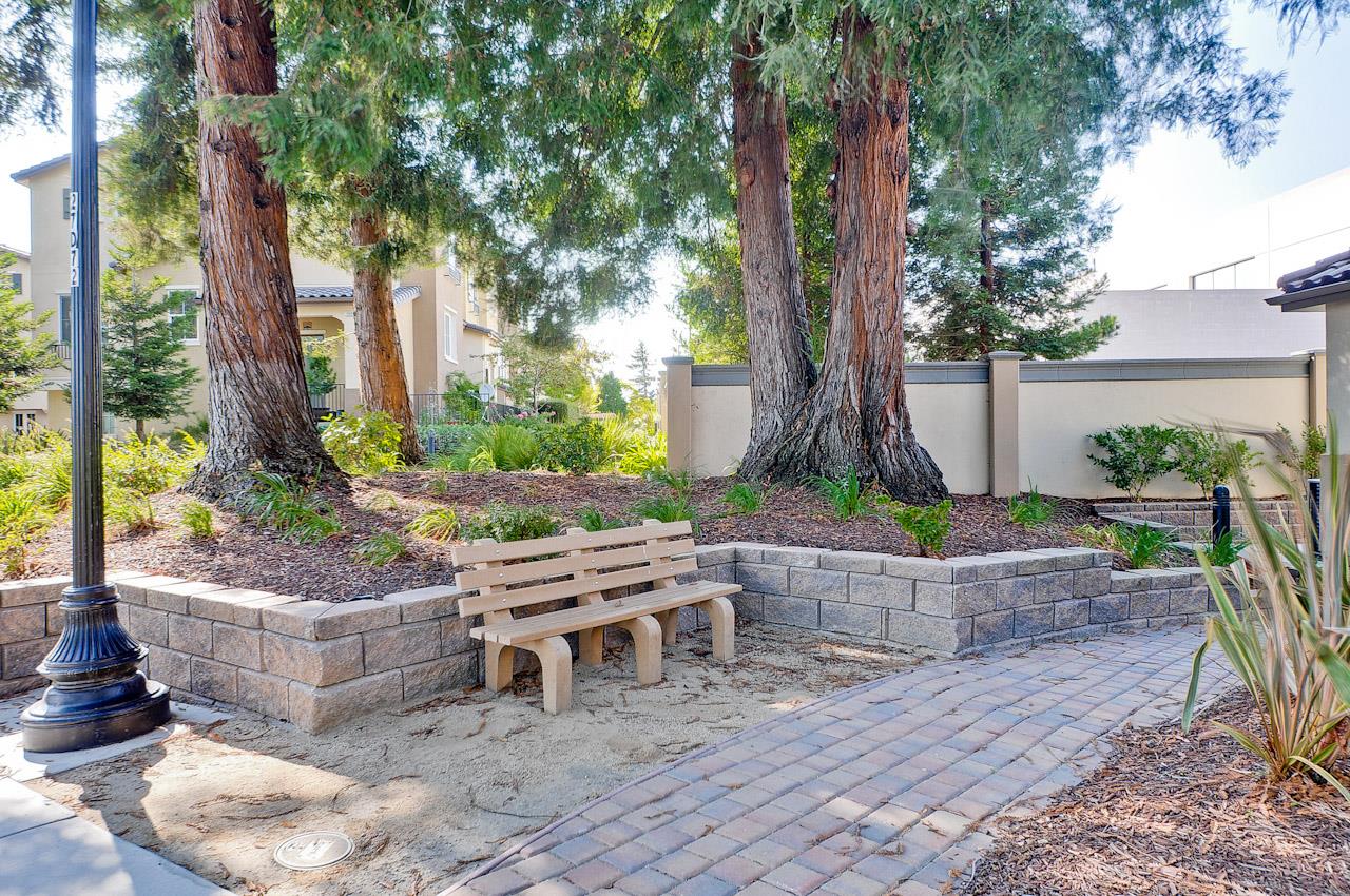 Detail Gallery Image 28 of 44 For 1009 Jena Ter, Sunnyvale,  CA 94089 - 4 Beds | 3/1 Baths