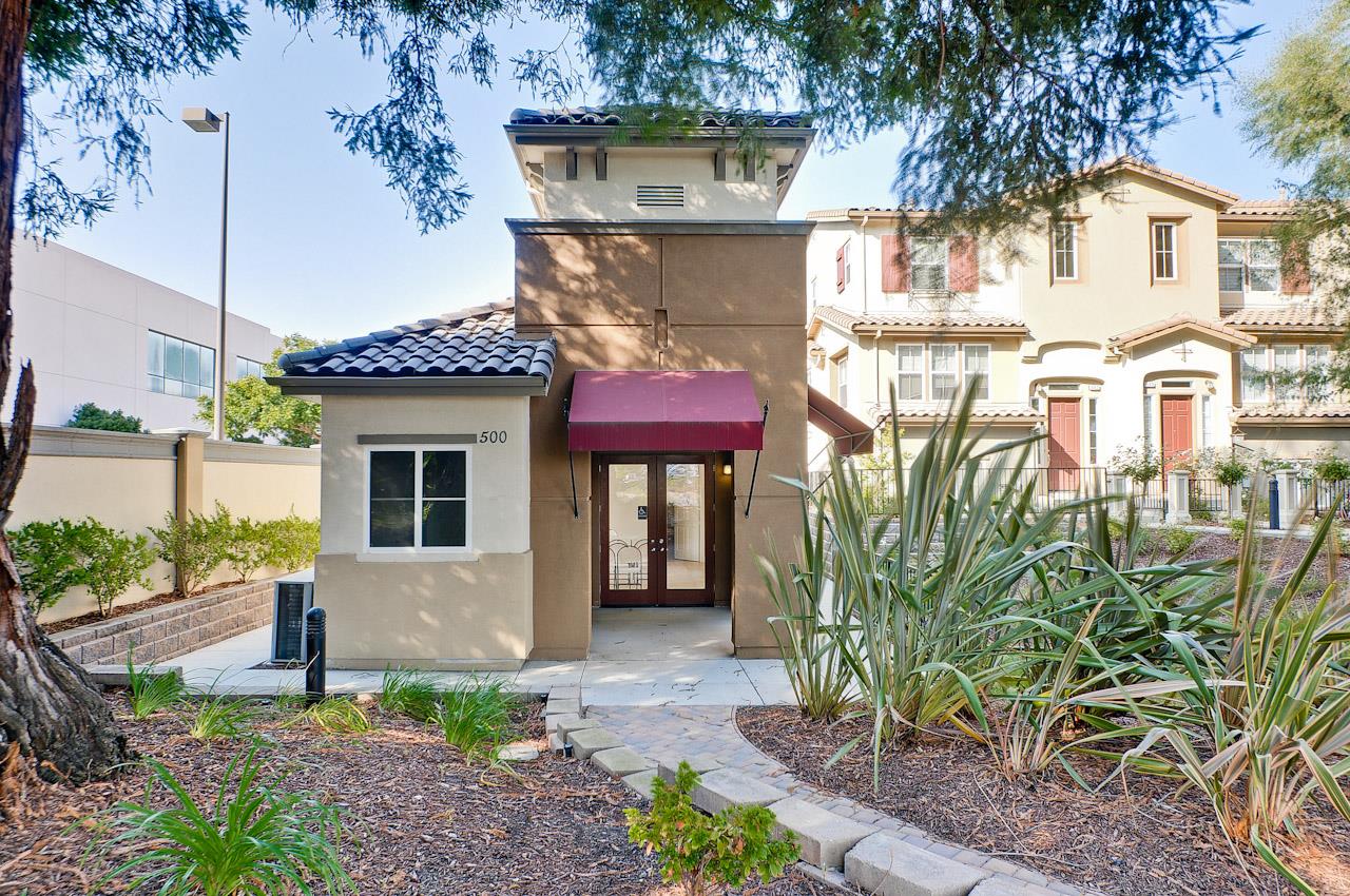 Detail Gallery Image 29 of 44 For 1009 Jena Ter, Sunnyvale,  CA 94089 - 4 Beds | 3/1 Baths