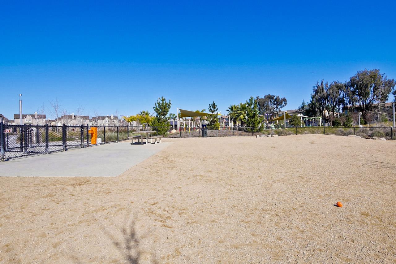 Detail Gallery Image 37 of 44 For 1009 Jena Ter, Sunnyvale,  CA 94089 - 4 Beds | 3/1 Baths