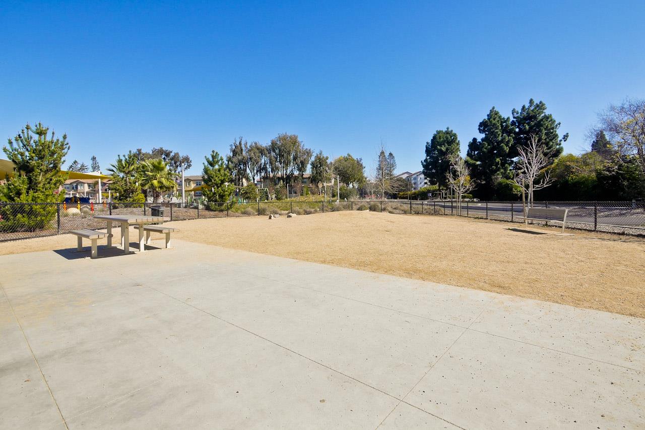 Detail Gallery Image 38 of 44 For 1009 Jena Ter, Sunnyvale,  CA 94089 - 4 Beds | 3/1 Baths