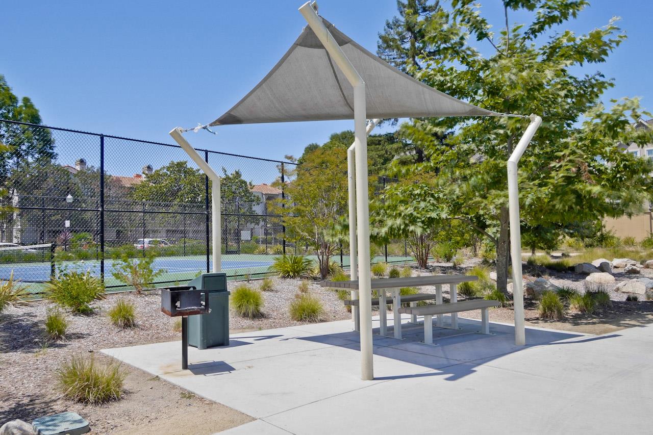 Detail Gallery Image 41 of 44 For 1009 Jena Ter, Sunnyvale,  CA 94089 - 4 Beds | 3/1 Baths