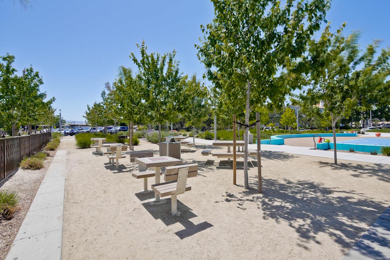 Detail Gallery Image 43 of 44 For 1009 Jena Ter, Sunnyvale,  CA 94089 - 4 Beds | 3/1 Baths