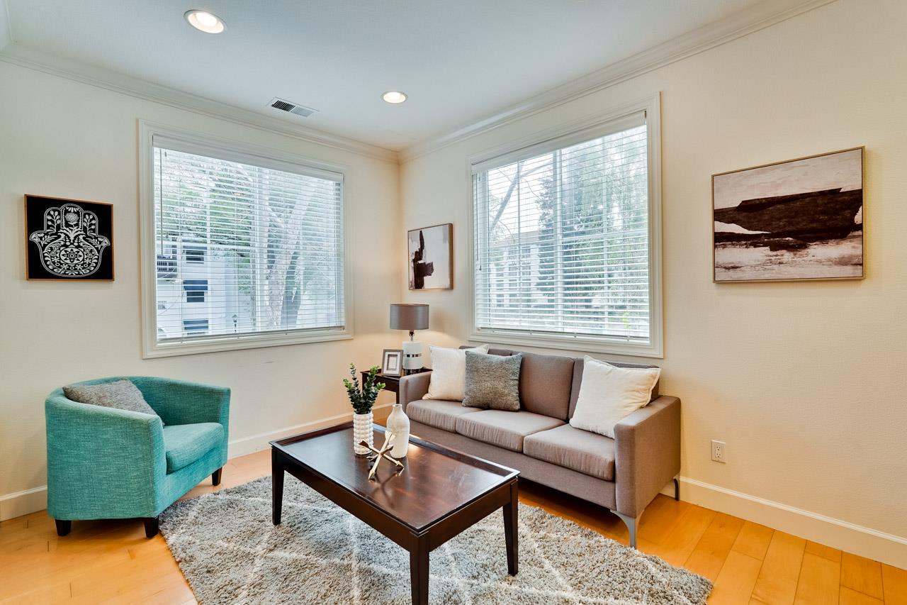 Detail Gallery Image 5 of 44 For 1009 Jena Ter, Sunnyvale,  CA 94089 - 4 Beds | 3/1 Baths