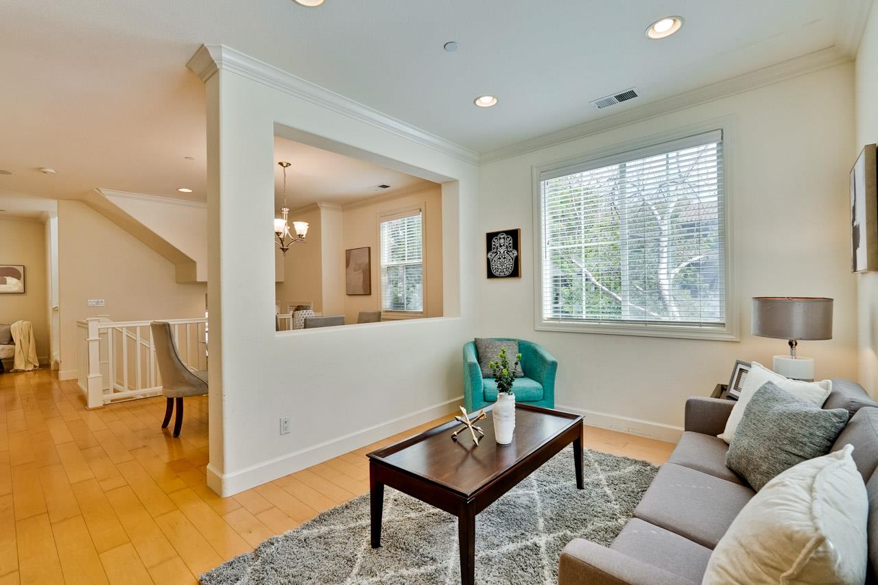 Detail Gallery Image 8 of 44 For 1009 Jena Ter, Sunnyvale,  CA 94089 - 4 Beds | 3/1 Baths