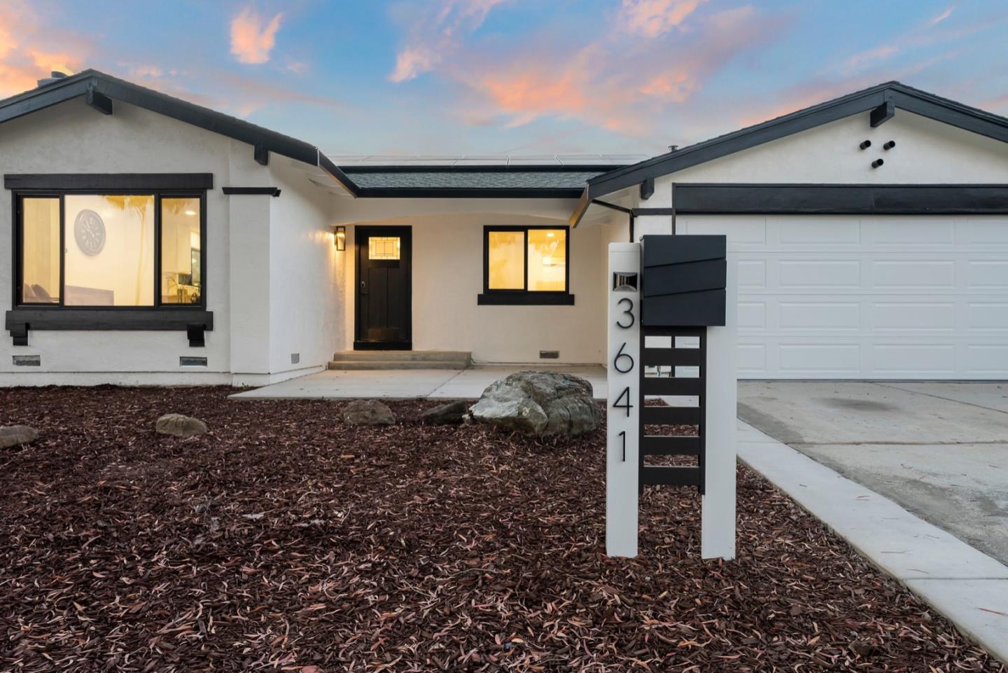 Detail Gallery Image 2 of 45 For 3641 Cropley Ave, San Jose,  CA 95132 - 4 Beds | 2 Baths